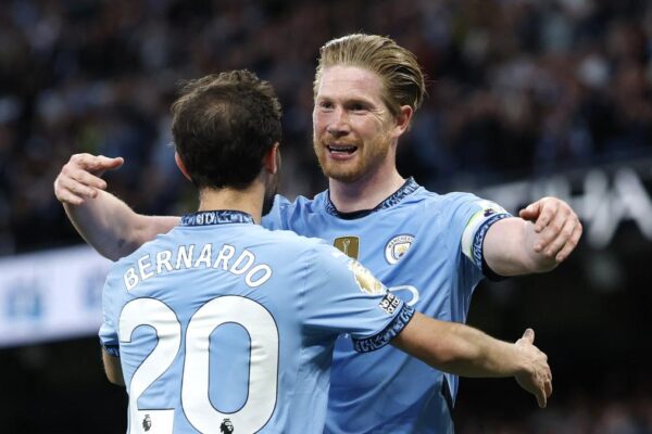 2025 05 02T194010Z 286654851 UP1EL521IMX51 RTRMADP 3 SOCCER ENGLAND MCI WOL REPORT uymrci