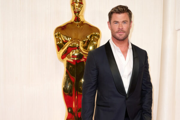 oscars chris hemsworth lEP0Kq