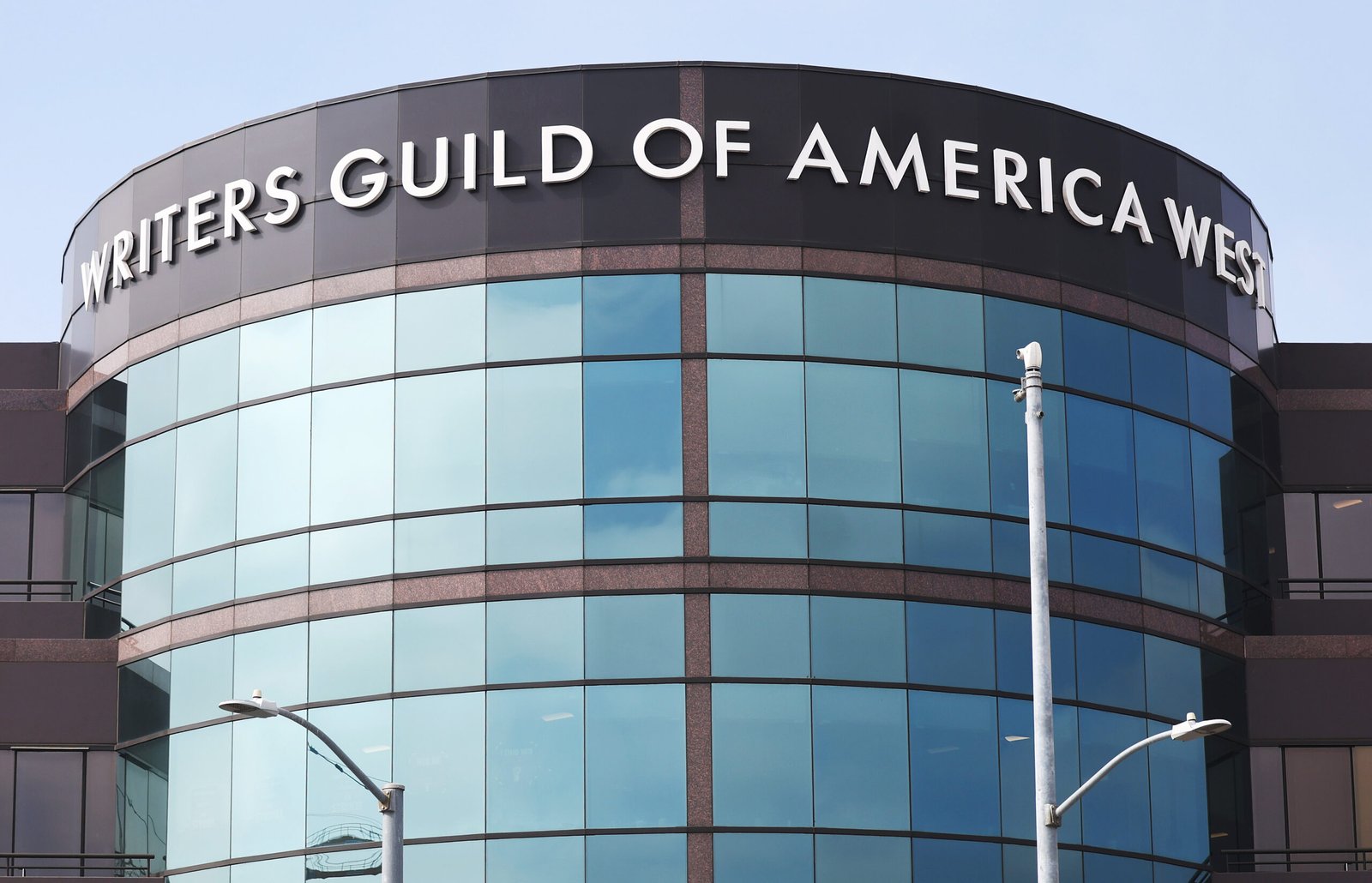 WGA Settles Antitrust Lawsuit With Paramount Over Warner Bros. Discovery Merger​Variety
